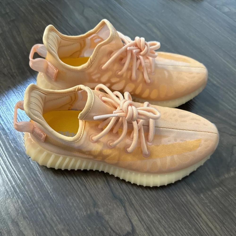 Yeezy Boost 350 V2 Mono Clay excellent condition size 4.5 w